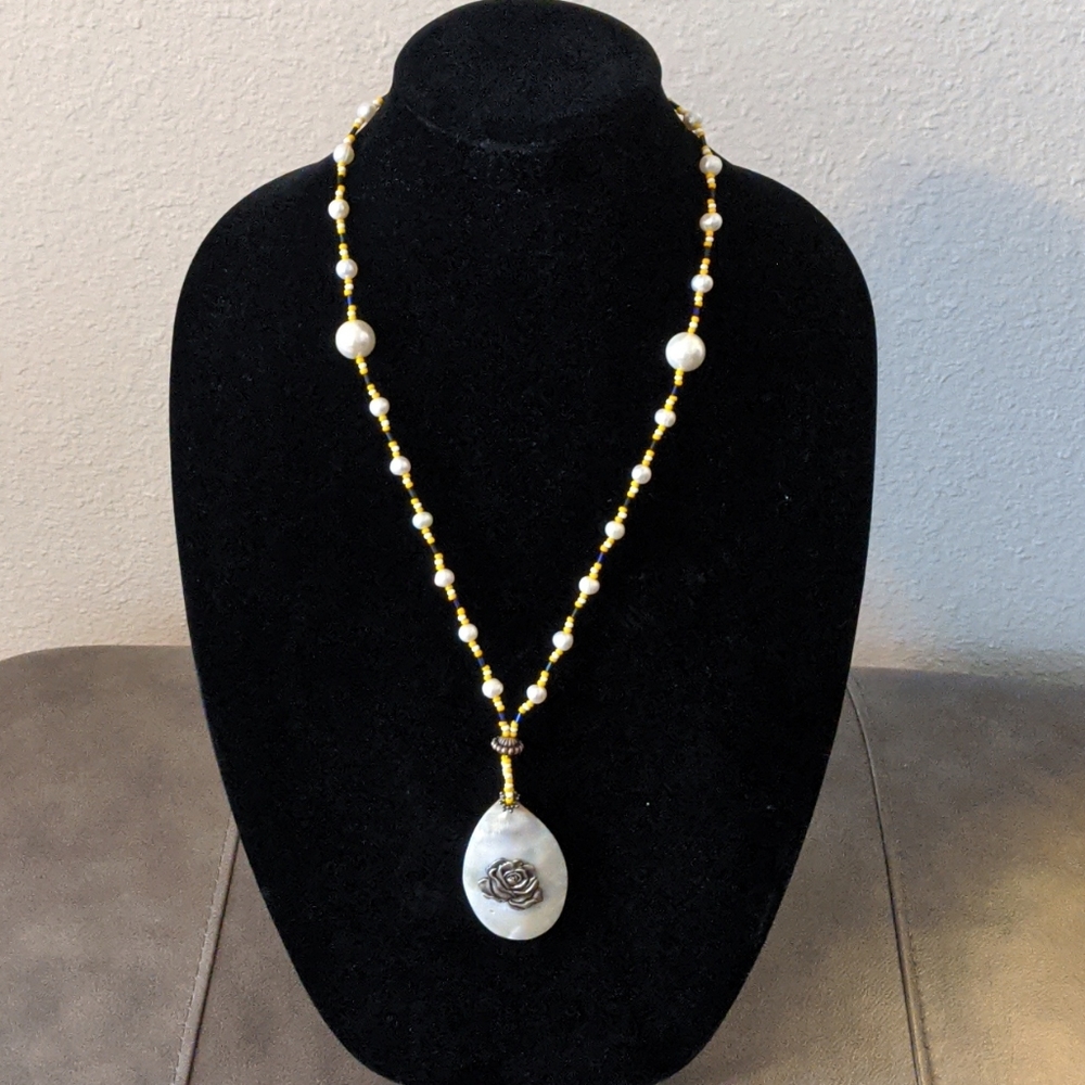 Women necklace